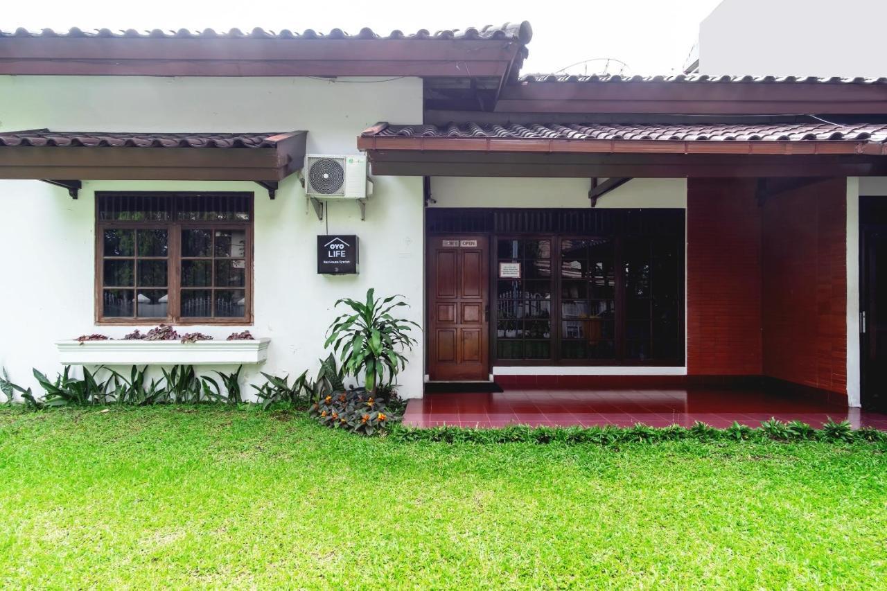 棉兰 Oyo Living 2843 Raz House Syariah酒店 外观 照片