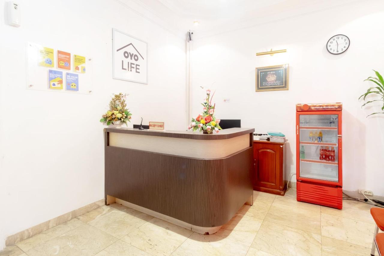 棉兰 Oyo Living 2843 Raz House Syariah酒店 外观 照片